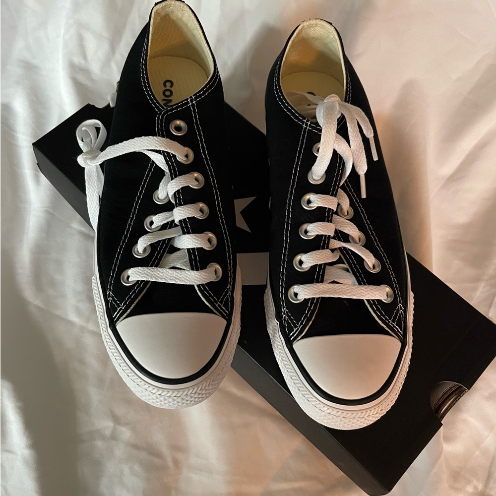 NWT Converse Chuck Taylor All Star Canvas Women size 8/Men size 6